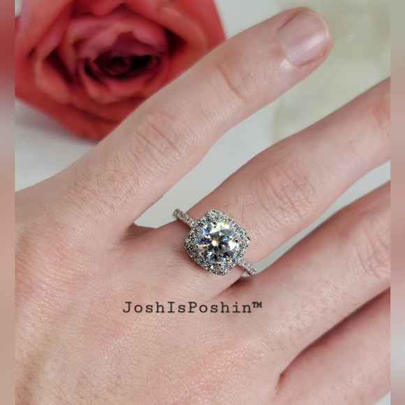 2CT. T.W. FL Moissanite cushion halo ring in sterling silver - Picture 4 of 13